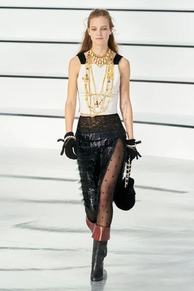Look 34
